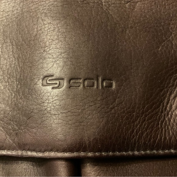 Solo Genuine Leather Multi Pocket Padded Computer Pocket Shoulder Crossbody Bag! - Picture 5 of 16